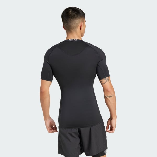 Schwarz TECHFIT Compression Training 3-Streifen T-Shirt