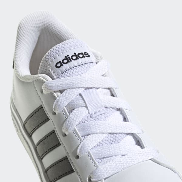 Zapatillas Urbanas para Niña Adidas Grand Court 2.0 K Blanco