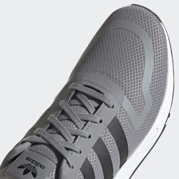 メタヴィティ adidas Multix Sneakers - Grey | Free Shipping with adiClub
