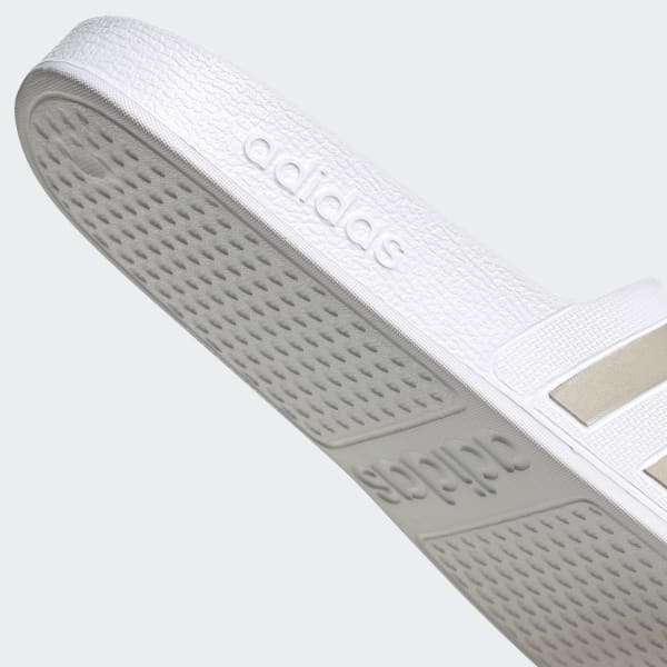 Adilette Aqua Slides