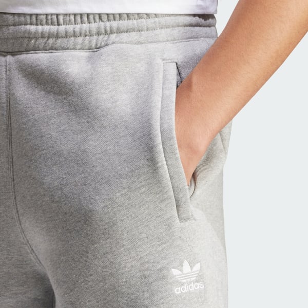 Trefoil - Shorts | Lifestyle US adidas Men\'s Grey Essentials adidas |