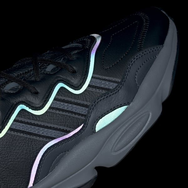 adidas ozweego black