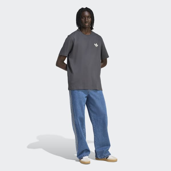 adidas NEW PIZZA BOX GRAPHIC T-Shirt - Grey | adidas UK