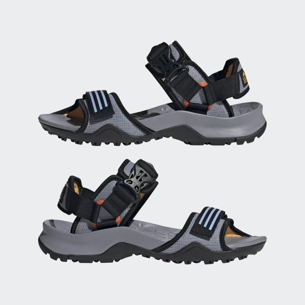 D茅p adidas cyprex deals ultra 04