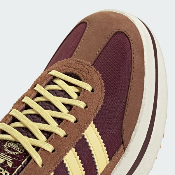 [アディダス] SL 72 スタック W [W SL 72 STACK W] ブラウン/ワインレッド/クリーム JQ6420 アディダス SL 72 スタックシューズ - バーガンディ | アディダス ジャパン