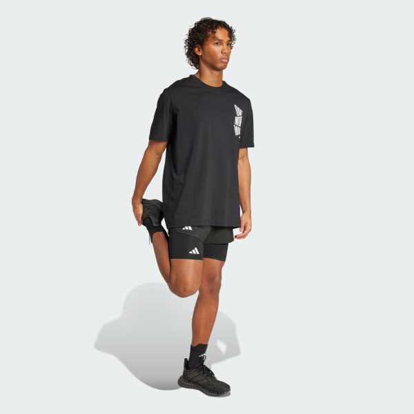 Hitam Kaus Grafis Berlari Satu Mil Lagi