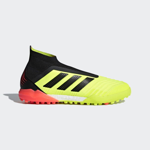 predator adidas tango 18