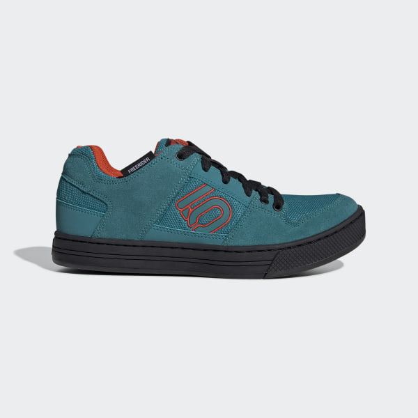 scarpe per pedali flat