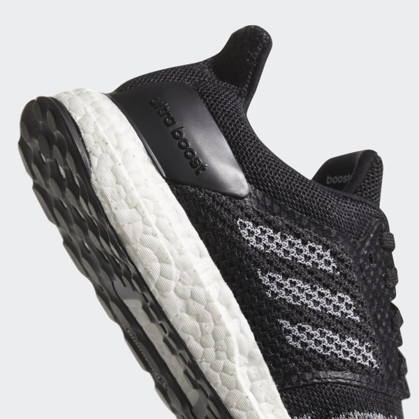 adidas UltraBOOST ST Schuh Schwarz | adidas Deutschland adidas Laufschuh UltraBOOST ST M schwarzweiß Fussball Shop