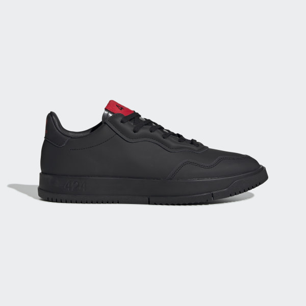{keywor d} adidas originals italia 74
