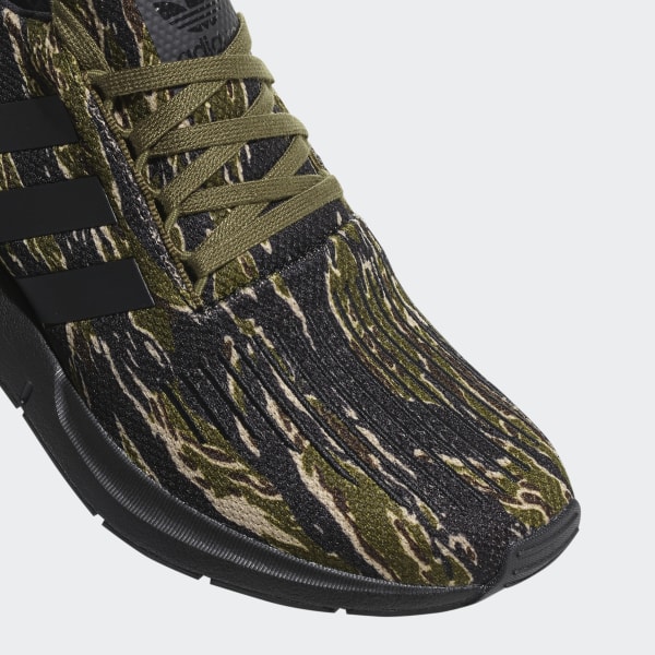 adidas swift run camouflage