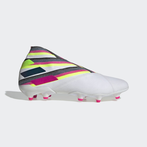 soulier de soccer adidas