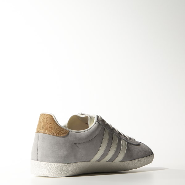 gazelle og mujer