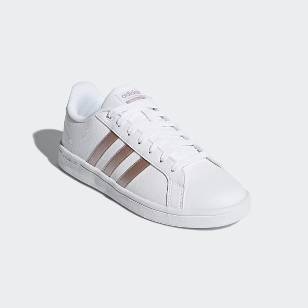 Günstige Sneakers für Damen in Weiß im Sale | FASHIOLA.ch Günstige Sneakers für Damen in Weiß im Sale | FASHIOLA.ch