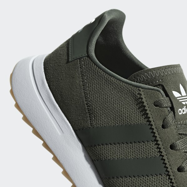 adidas dragon 26
