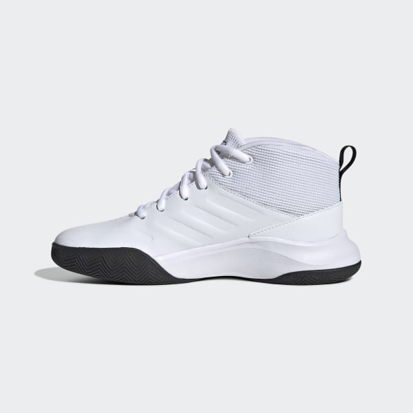 kids wide basketball shoes