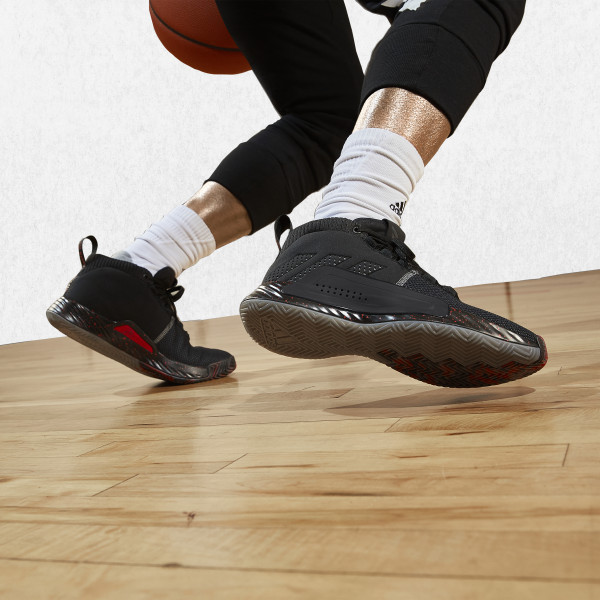 Dame 5 triple black Outlet