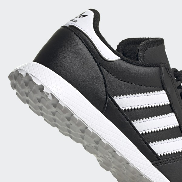 adidas forest grove nere