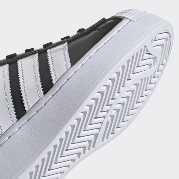 superstar metallic zwart