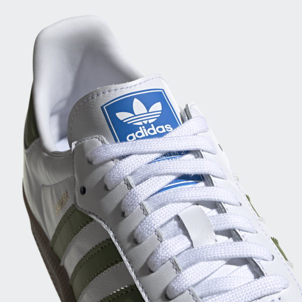 Adidas Shoes White With Blue Stripes | Eumolpo Wallpapers