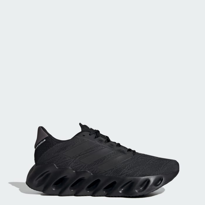 Adidas black runner sales