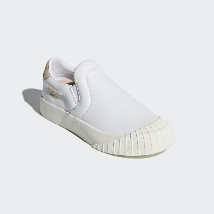 adidas slip on white adidas slip on white