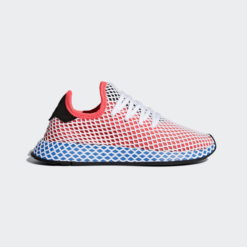Girls deerupt online