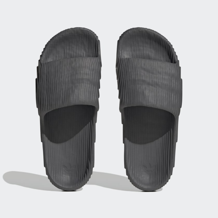 как выглядит adidas men Adilette 22 Slides фото
