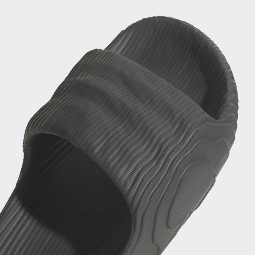 как выглядит adidas men Adilette 22 Slides фото