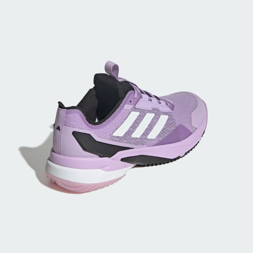 как выглядит adidas women Crazyflight 6 Indoor Shoes фото