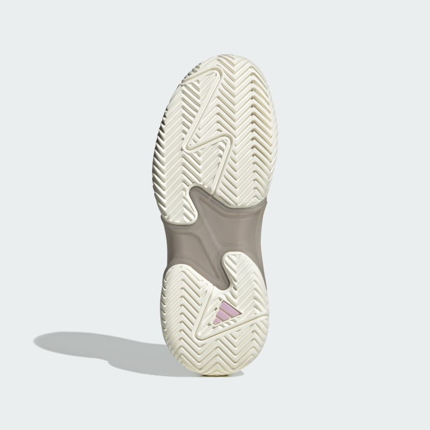 как выглядит adidas women Barricade 13 Tennis Shoes фото