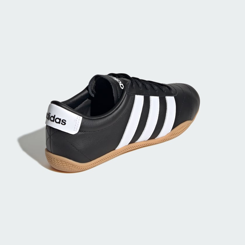как выглядит adidas women Grand Court Lo Shoes фото