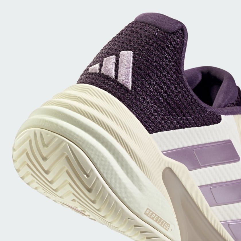 как выглядит adidas women Barricade 13 Tennis Shoes фото