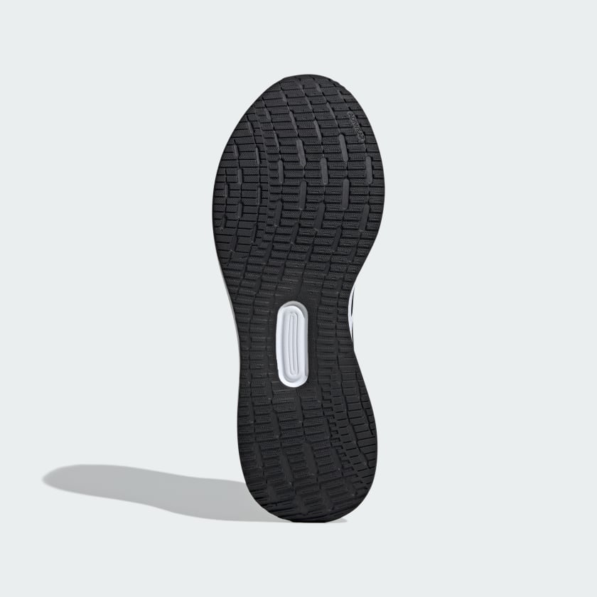 как выглядит adidas men Runfalcon 5 Running Shoes фото