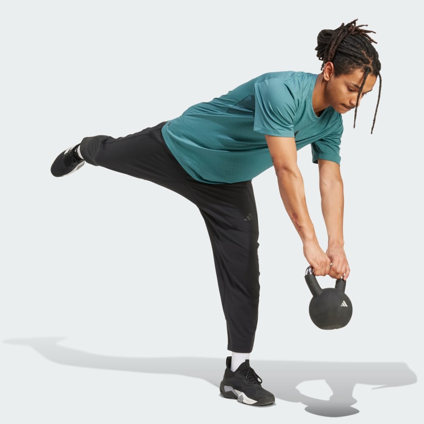 как выглядит adidas men PrimeLift 3-Stripes Tee фото
