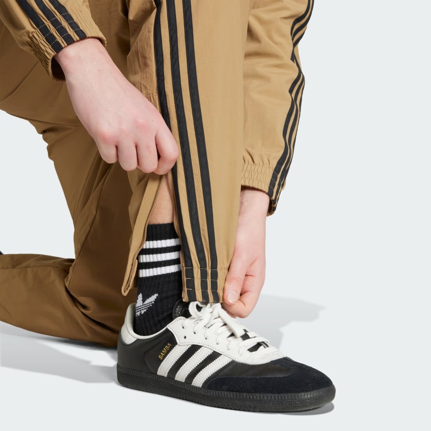 как выглядит adidas men Adicolor Woven Firebird Track Pants фото
