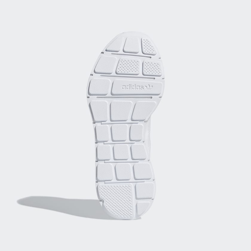 swift run shoes womens