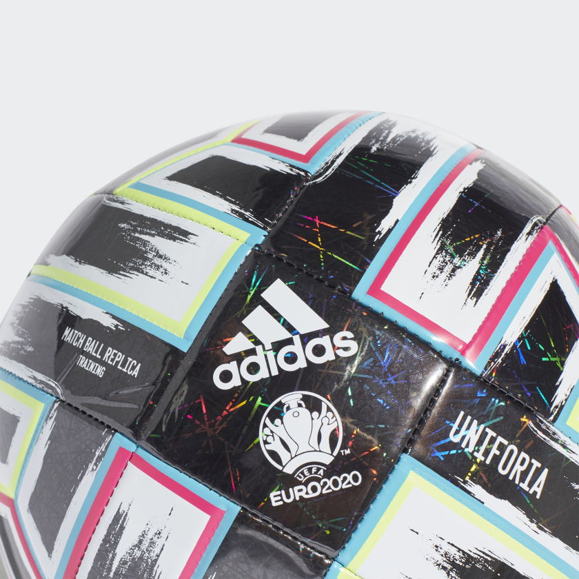 Adidas uniforia trainingsball clearance