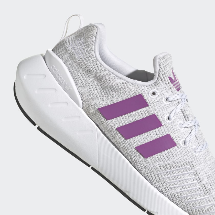 adidas Originals Swift Run 22 Shoes Kids' - Picture 65 of 81