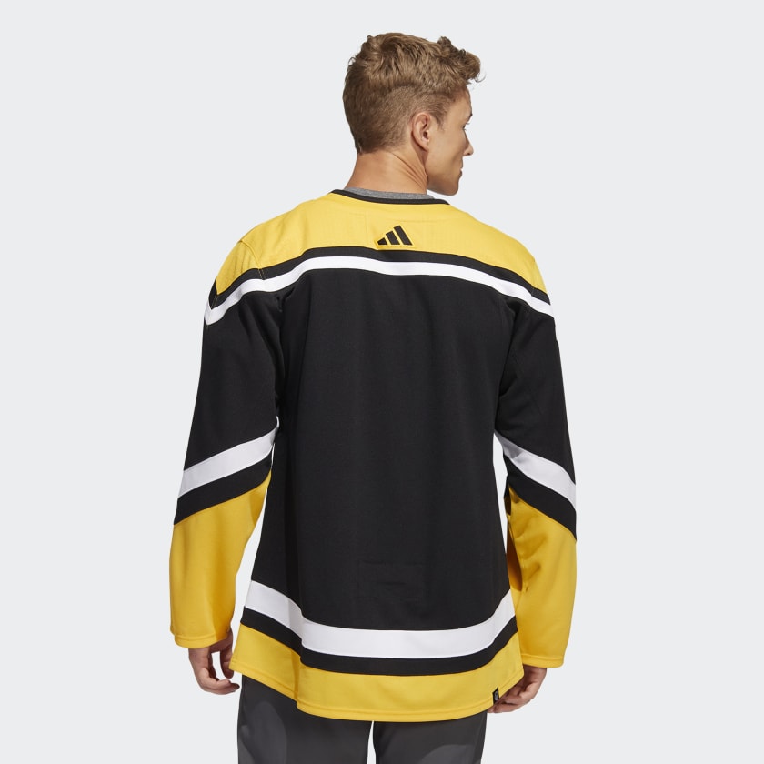  adidas Bruins Authentic Winter Classic Wordmark Jersey Men's,  Black, Size 46 : Sports & Outdoors