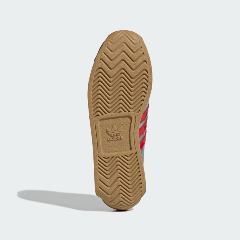 как выглядит adidas women Country OG Shoes фото