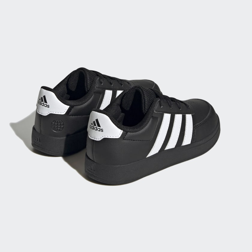 как выглядит adidas kids Breaknet Lifestyle Court Lace Shoes фото