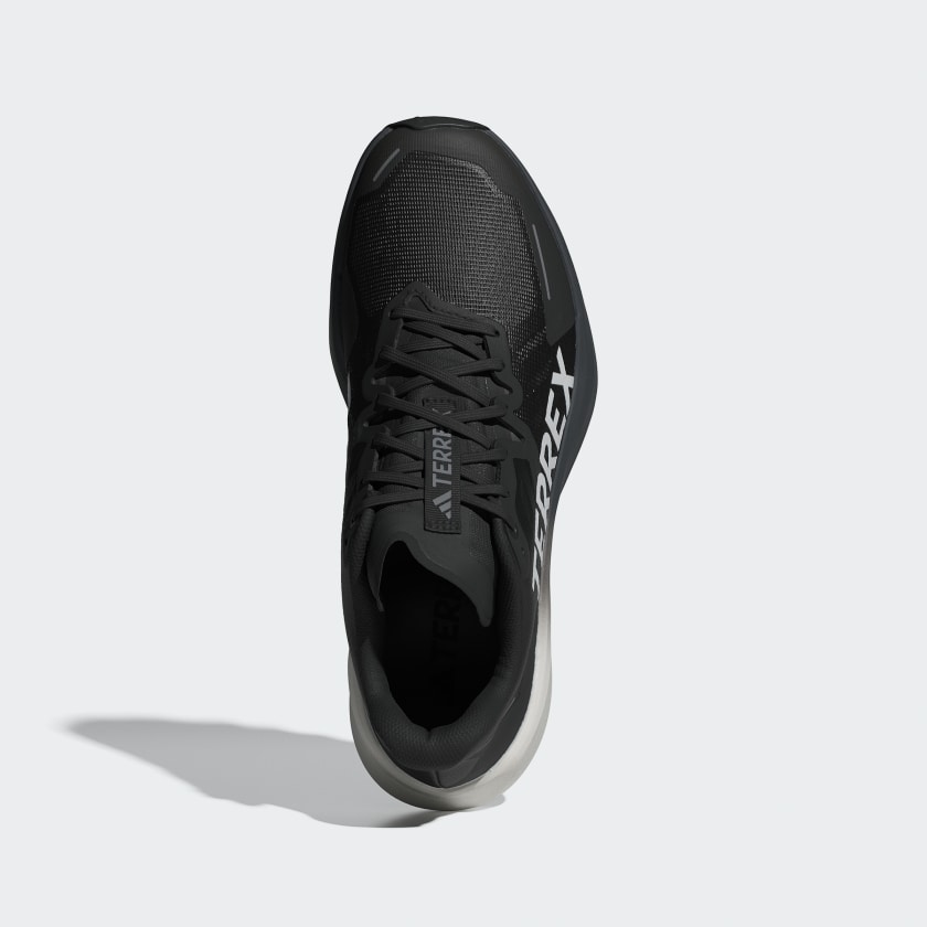 как выглядит adidas men Terrex Agravic 3 Trail Running Shoes фото