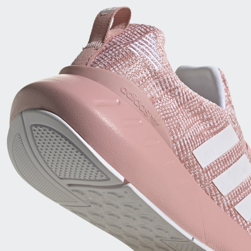 adidas Originals Swift Run 22 Shoes Kids' - Picture 81 of 81