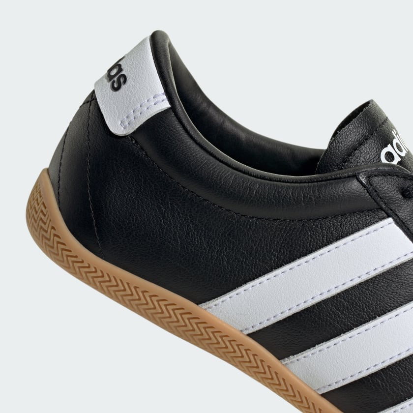 как выглядит adidas women Grand Court Lo Shoes фото