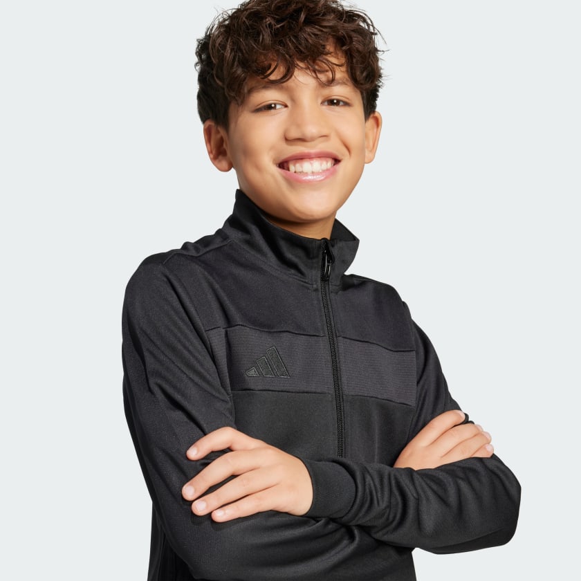 как выглядит adidas kids Tiro 25 Essentials Training Jacket Kids фото