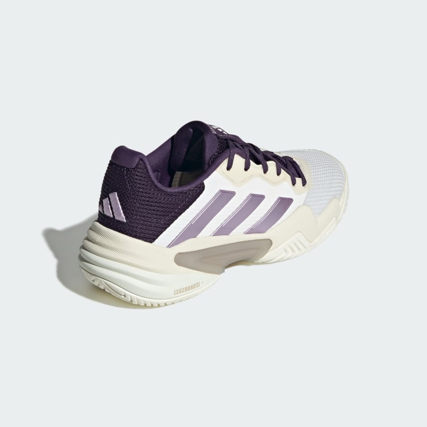как выглядит adidas women Barricade 13 Tennis Shoes фото