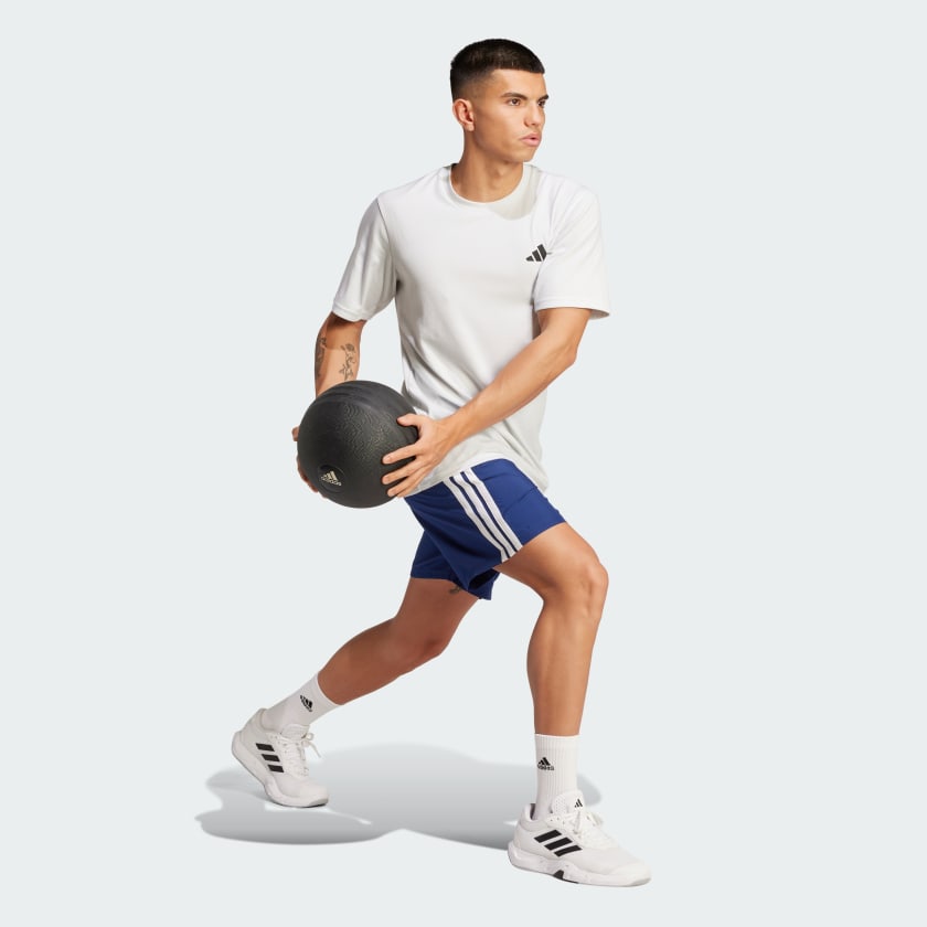 как выглядит adidas men Essentials Training 3-Stripes Woven Shorts фото