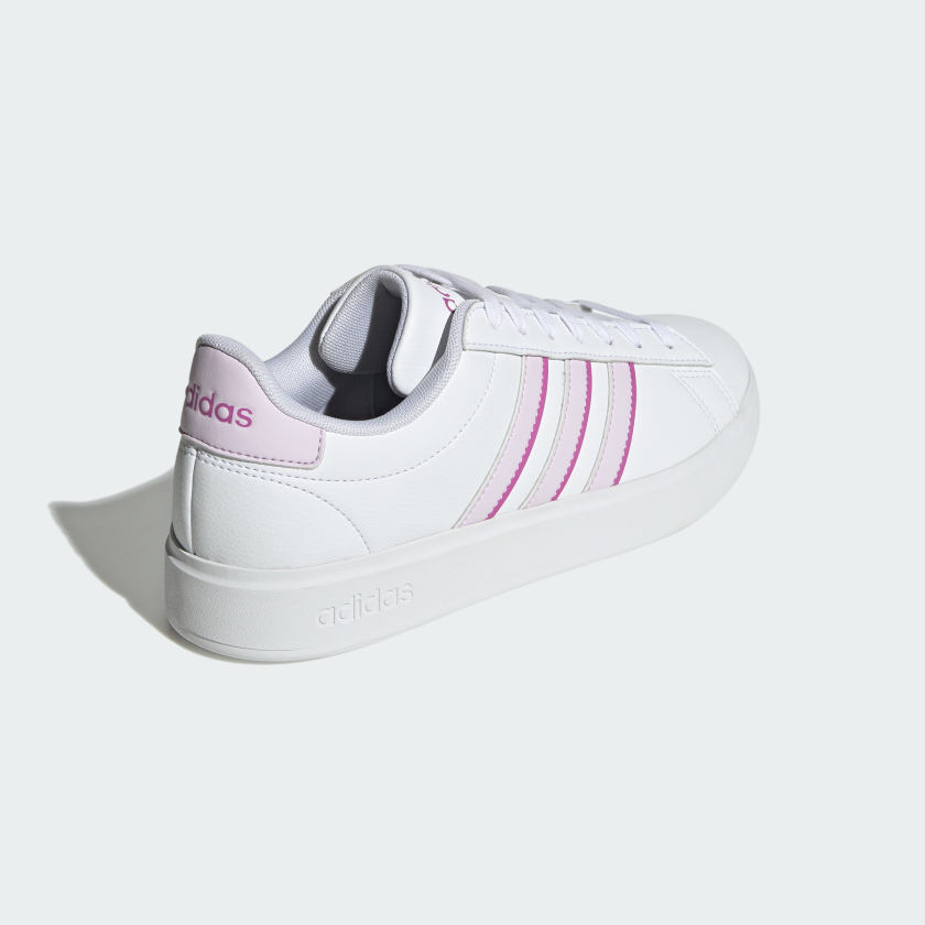 как выглядит adidas women GRAND COURT 2.0 SHOES фото