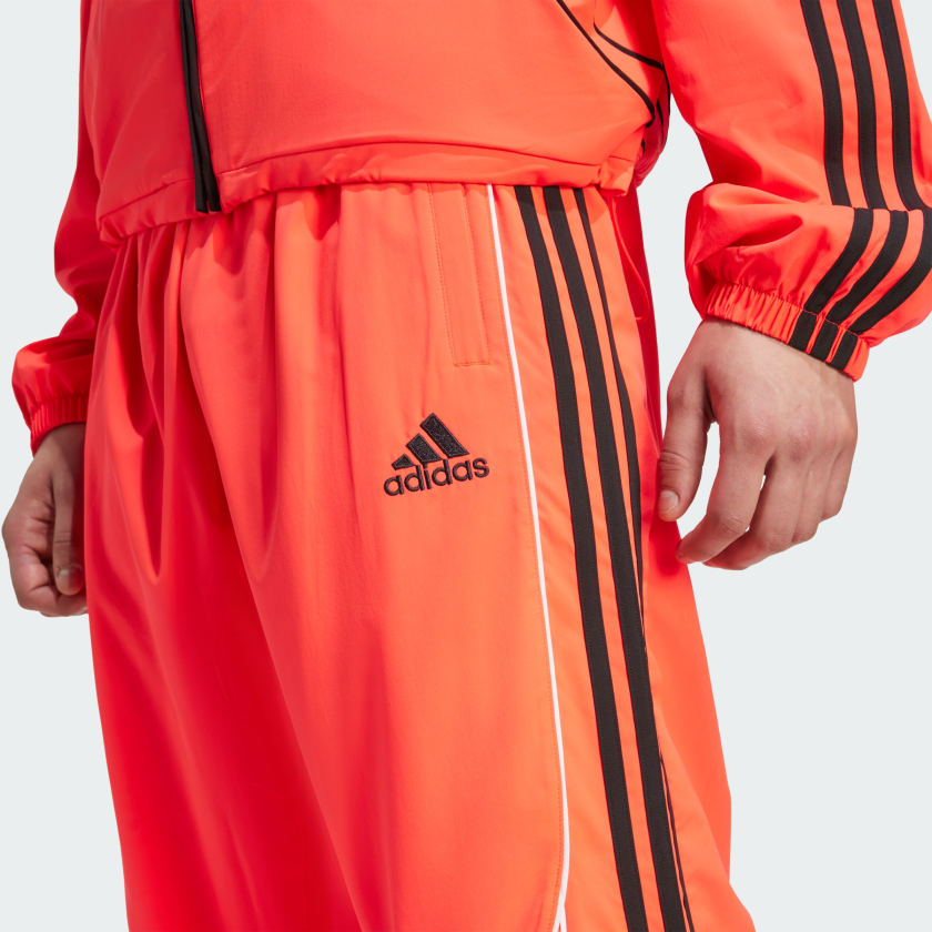 как выглядит adidas men Teamgeist Adicolor Track Pants фото